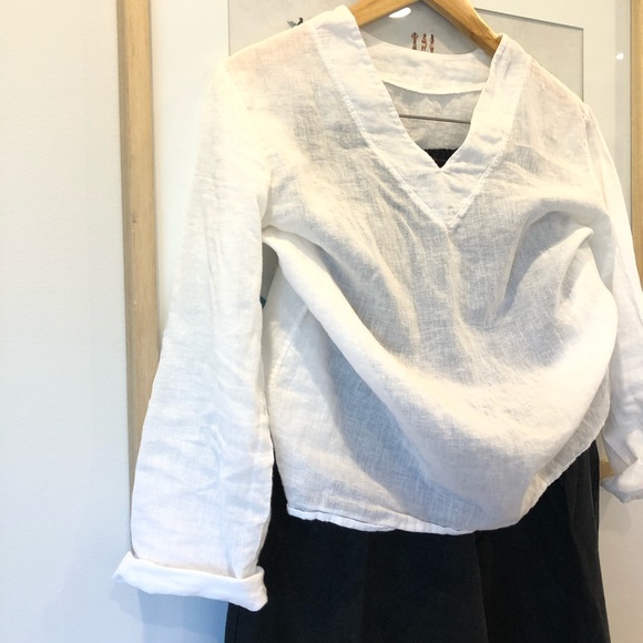 White linen v neck blouse - Picture 5 of 5